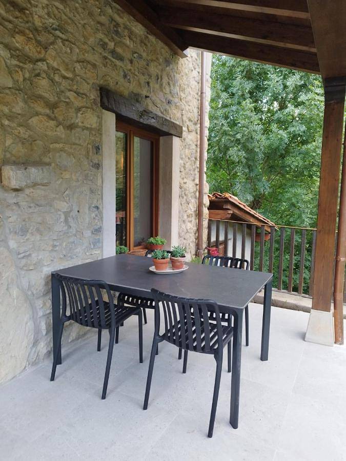 Casa rural para 4 personas, con Balcón y Terraza además de Jardín y Vistas en Onís - 3