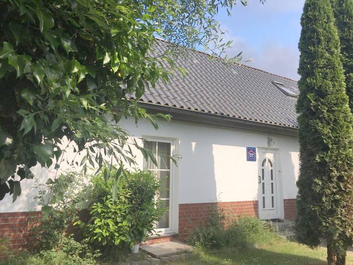 Ferienwohnung für 3 Personen, mit Terrasse und Garten sowie Ausblick in Gross Klein (Rostock)