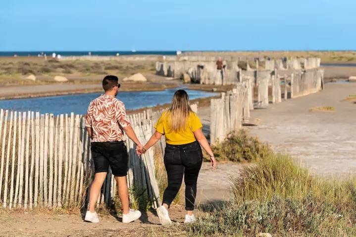 Camping pour 4 personnes, avec terrasse dans l' Aude - 3