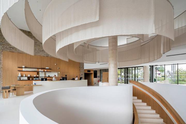 Location de vacances pour 4 personnes, avec vue ainsi que piscine et jardin dans Golf de Montpellier Massane - 2