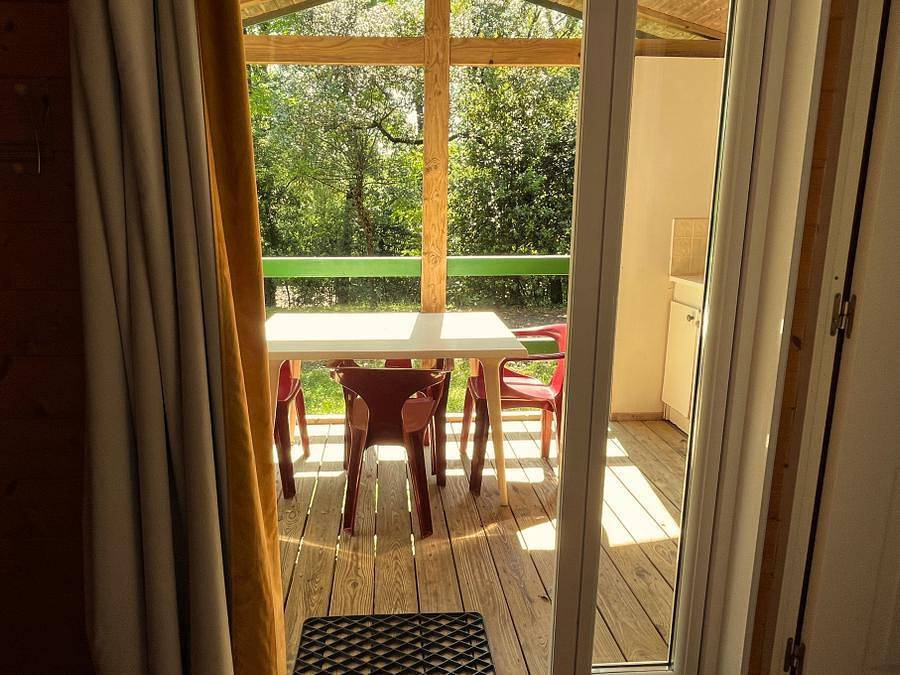 Camping Sunêlia La Clémentine - Chalet 5 personen - Comfort 4/5 Pers Zomerkeuken 18 m² + 10m². in Cendras, Cevennen