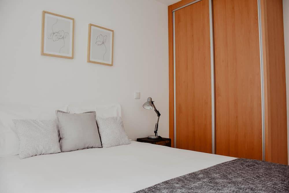 Ganze Wohnung, Coimbra Apartments - Großes, lichtdurchflutetes T1 neben Pç. des Handels in Coimbra, Coimbra Distrikt