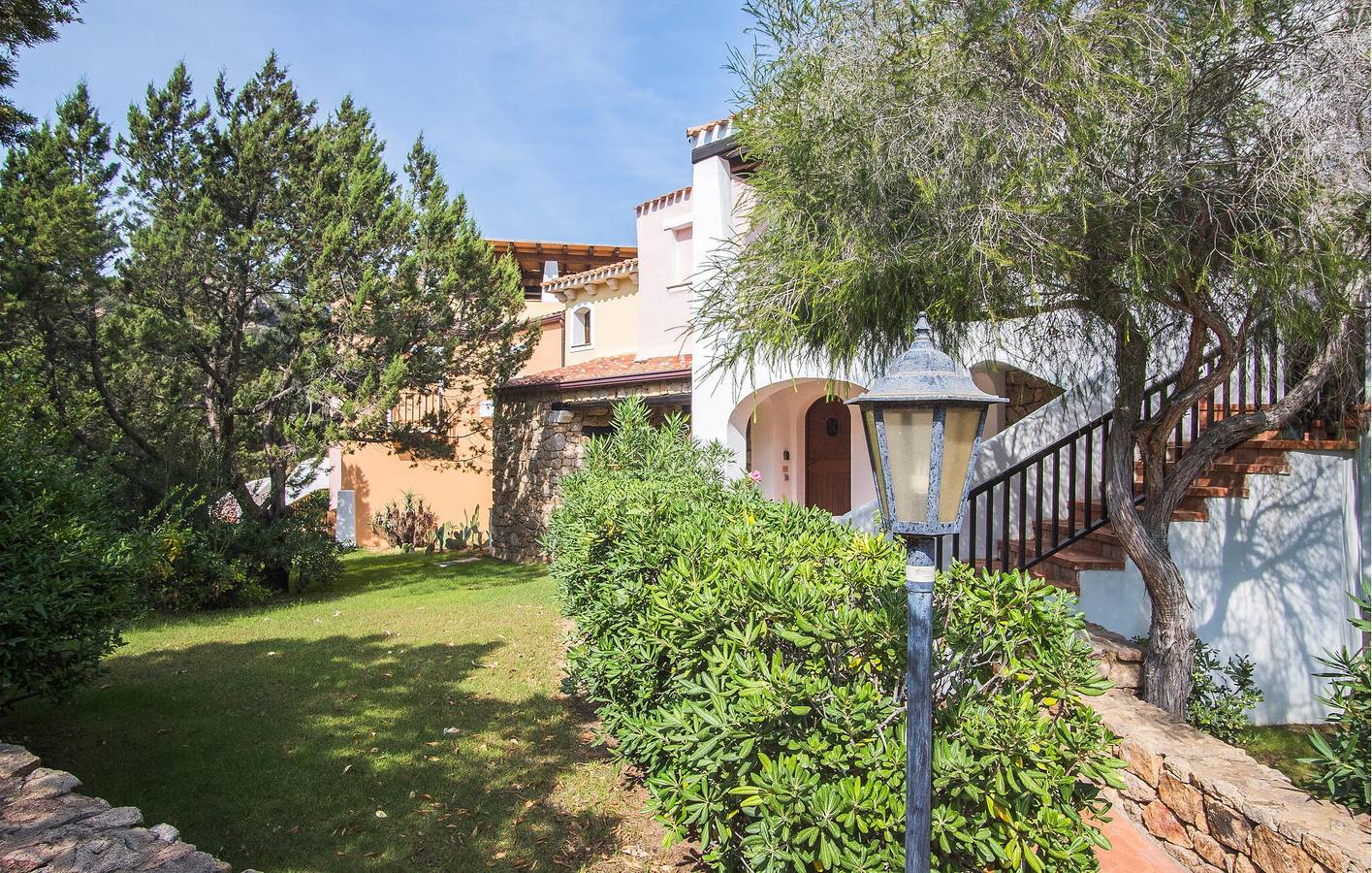 Ganze Ferienwohnung, Strandwohnung mit Pool und Terrasse, Klimaanlage in Liscia di Vacca, Arzachena