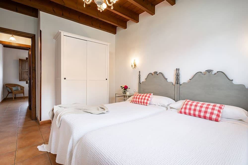 Entrenueces Appto.1 Camango in Camangu, Ribadesella