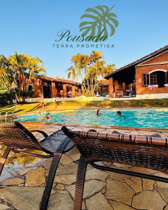 Casas e apartamentos de temporada para 7 pessoas, com vista e jardim e ainda balcão and piscina em São Pedro (SP)