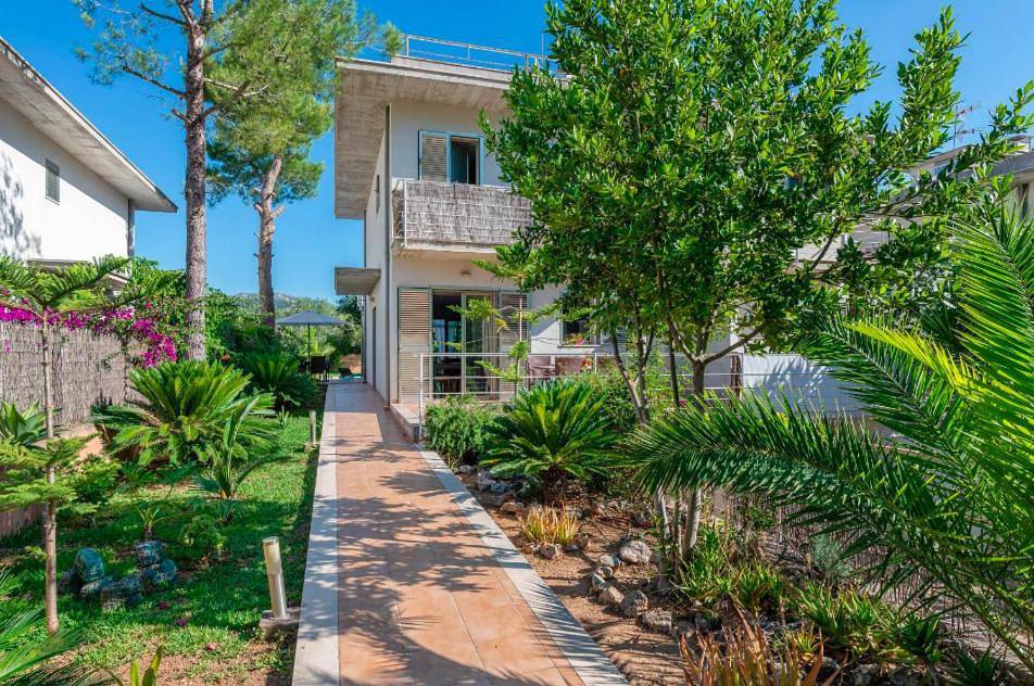 Apartamento inteiro, Four-Bedroom Deluxe Apartment in Crestatx, Sa Pobla