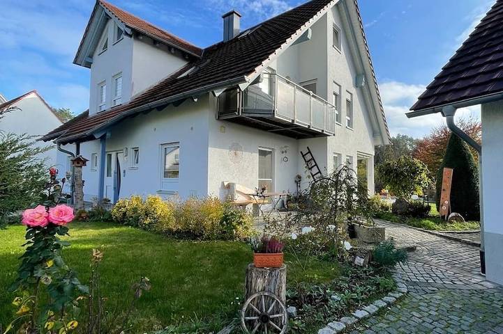 Ferienwohnung für 3 Personen, mit Terrasse und Garten in Waischenfeld