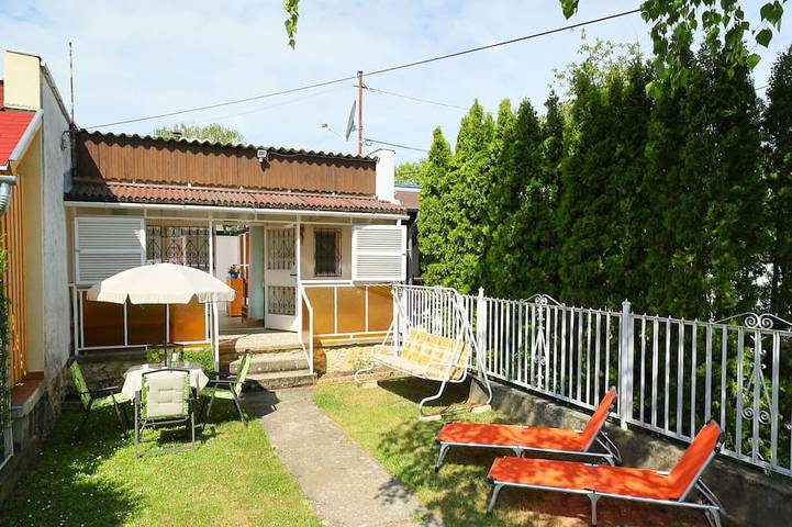 Ferienhaus für 4 Personen, mit Garten in Balatonakali