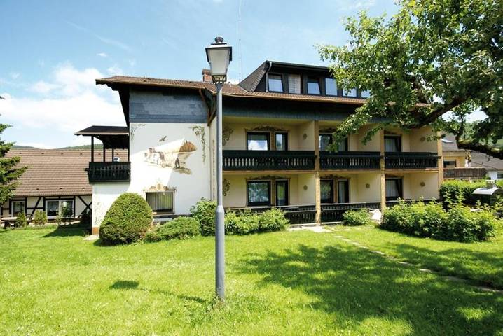 Hotel für 3 Personen, mit Balkon und Terrasse sowie Garten und Ausblick