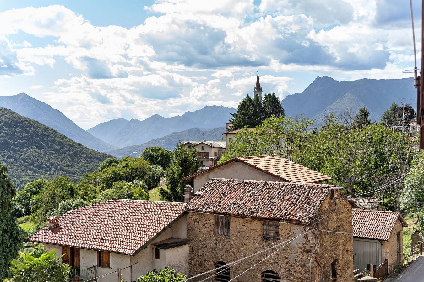 Casa Vacaciones 'Vendrogno' con Vista a la Montaña, Jardín Privado y Wi-Fi in Vendrogno, Municipio de Vendrogno