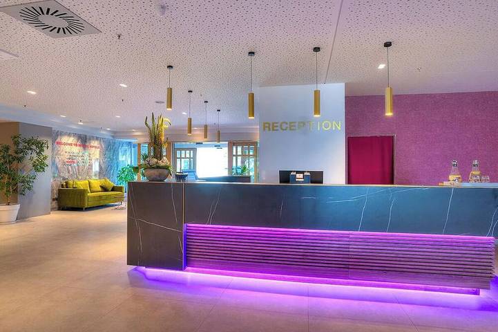 Hotel para 2 personas, con jardín - 1