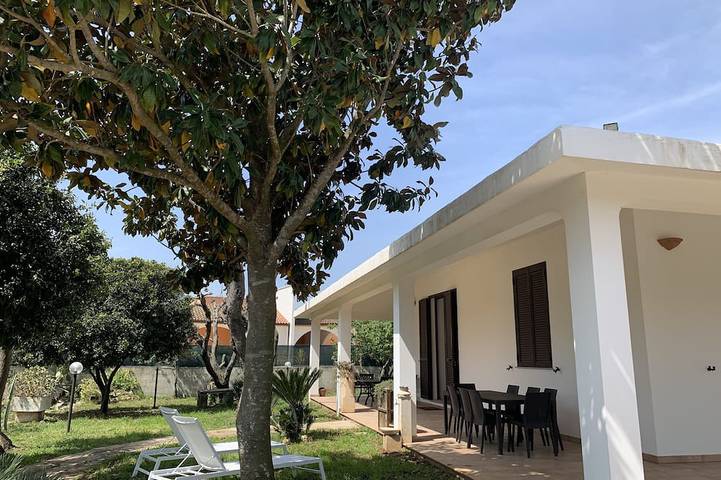 Location de vacances pour 10 personnes, avec jardin, animaux acceptés à Martano - 4