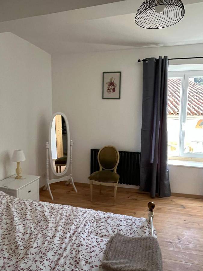 Location de vacances pour 5 personnes, avec vue et balcon dans Office De Tourisme De Foix - 2