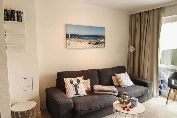 Ganze Wohnung, Ein modernes und helles -Ferien-Appartement im Herzen von Wenningstedt. in Wenningstedt, Sylt