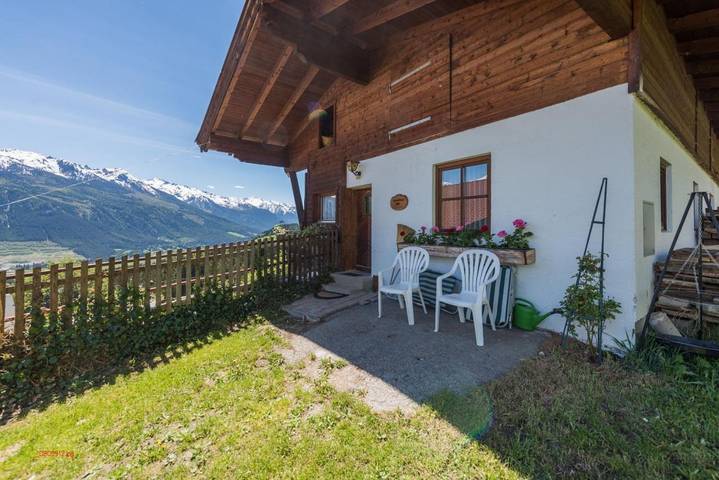 Ferienhaus für 6 Personen, mit Balkon und Terrasse sowie Garten und Ausblick