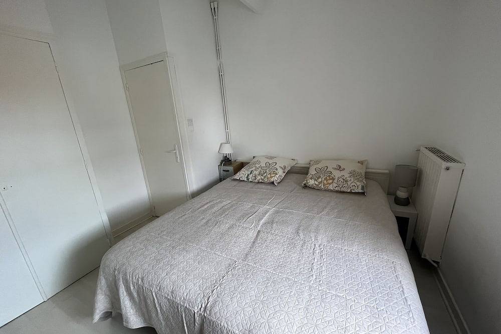 Appartement entier, Royan Pontaillac 30m de la plage,2ème étage villa,70m2 in Pontaillac, Royan