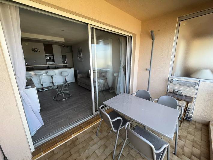 Appartement entier, Appartement vue mer 2 pièces 4 personnes - Budget in Bandol, Côte méditerranéenne (France)