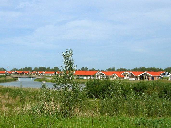 Ferienhaus für 12 Personen, mit Whirlpool und Terrasse sowie Garten in Otterndorf