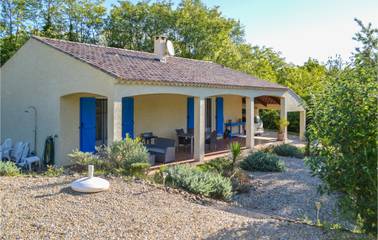 Gîte pour 5 personnes, avec terrasse ainsi que piscine et jardin à Le Poujol-sur-Orb