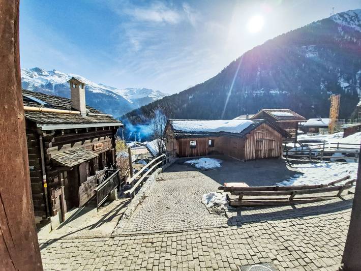 Gîte pour 5 personnes, avec terrasse dans Grimentz