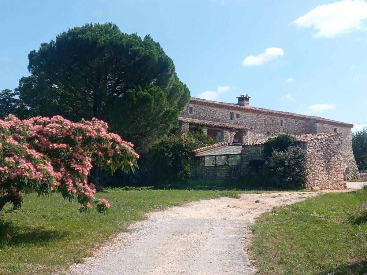 Double or Twin Room with Private Bathroom in Méjannes-le-Clap, Région d'Alès