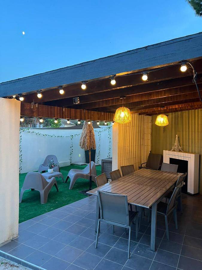 Villa pour 12 personnes, avec piscine ainsi que jardin et terrasse à Mauguio - 4