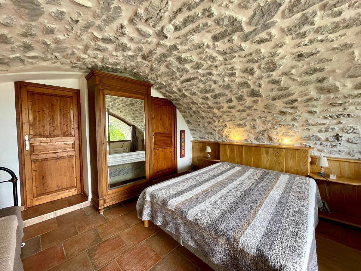 Double Room with Pool View in Balazuc, Ardèche