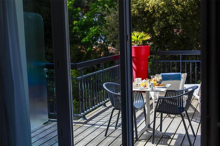 Hôtel pour 3 personnes, avec sauna ainsi que jardin et jacuzzi, animaux acceptés