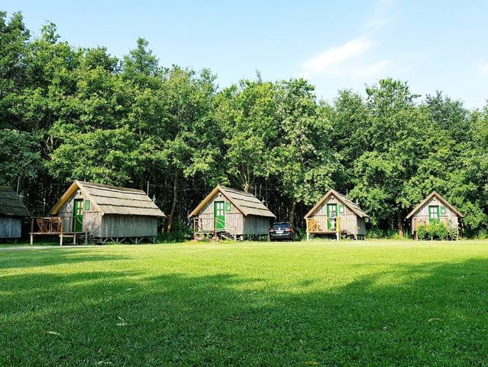 Ferienhaus für 2 Personen, mit Balkon und Terrasse sowie Garten und Ausblick in Györ