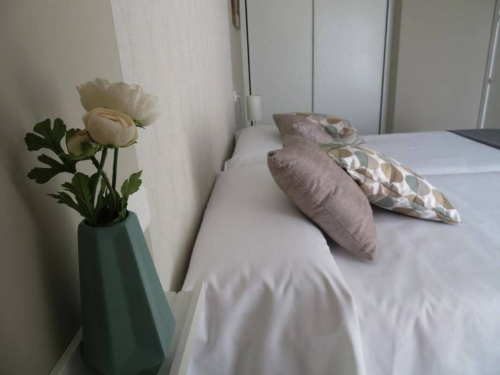 Apartamento para 5 personas, con Balcón y Terraza además de Piscina y Vistas en Alcañiz