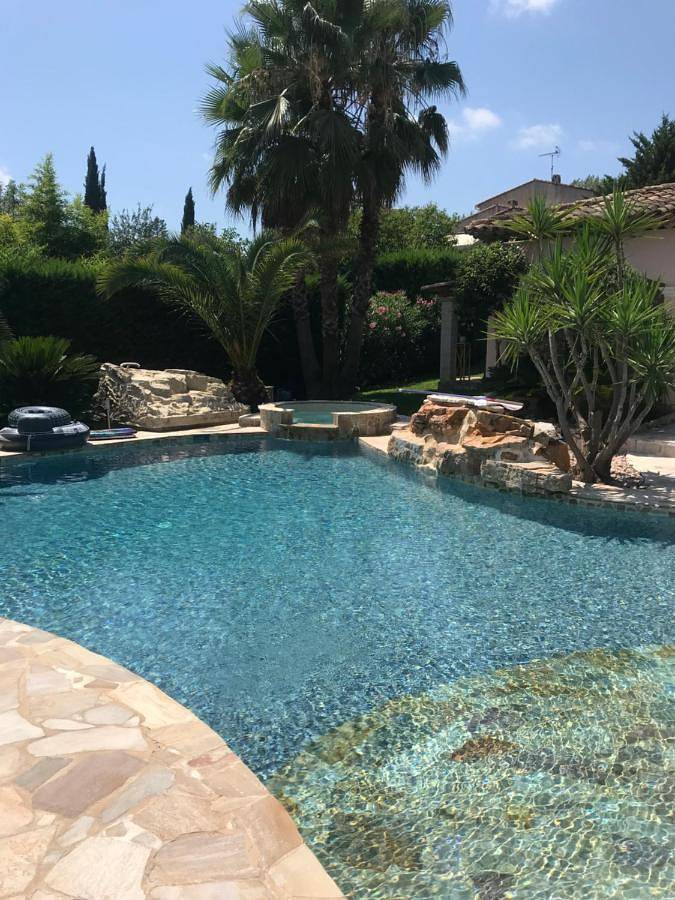 Villa pour 6 personnes, avec jacuzzi ainsi que piscine et jardin à Saint-Paul-de-Vence - 3