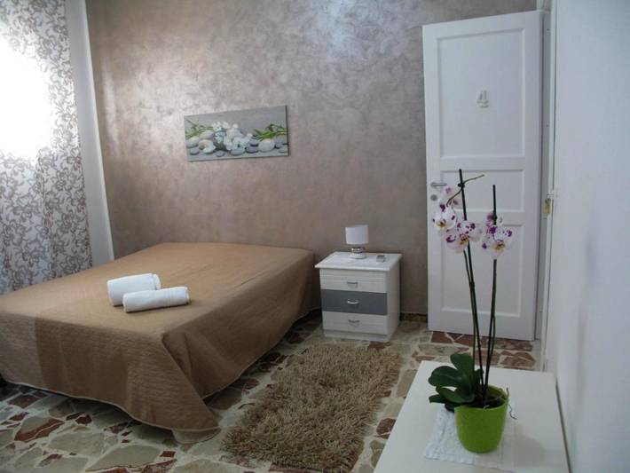B&b per 3 persone, con Terrazza e Giardino nonché Panorama a Custonaci