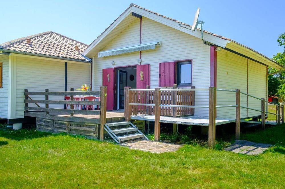 Cozy House in Sanguinet – 4 Guests – Wheelchair Accessible – Shared Garden in Sanguinet, Côte d’Argent