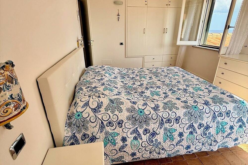 Casa Sciaría: relax vista mare nel cuore della Costa degli Dei in Zambrone, Provincia di Vibo Valentia