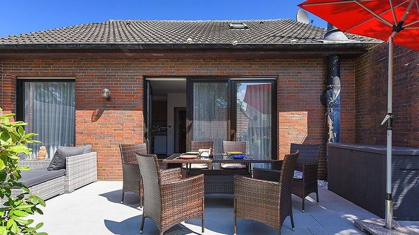Ferienhaus für 7 Personen, mit Garten in Holtgast