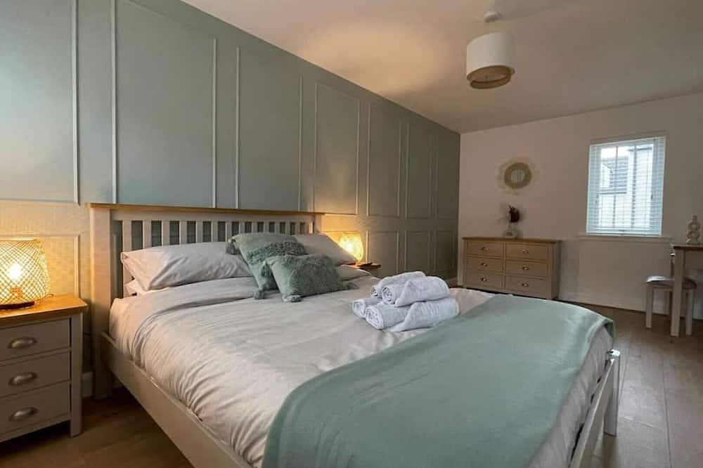 Harbourside, Luxury Two Bedroom Townhouse with Bike store – Sleeps 6 in Wick, Highlands