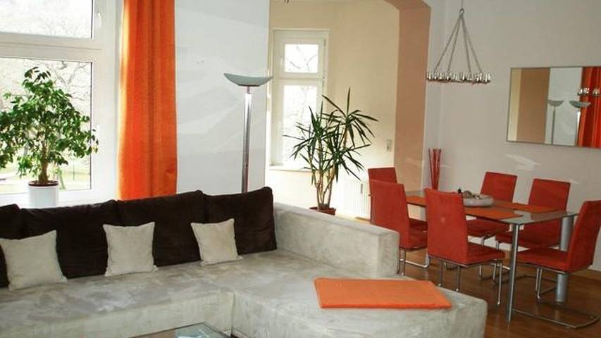 Ferienwohnung für 6 Personen, mit Terrasse und Garten sowie Ausblick - 1