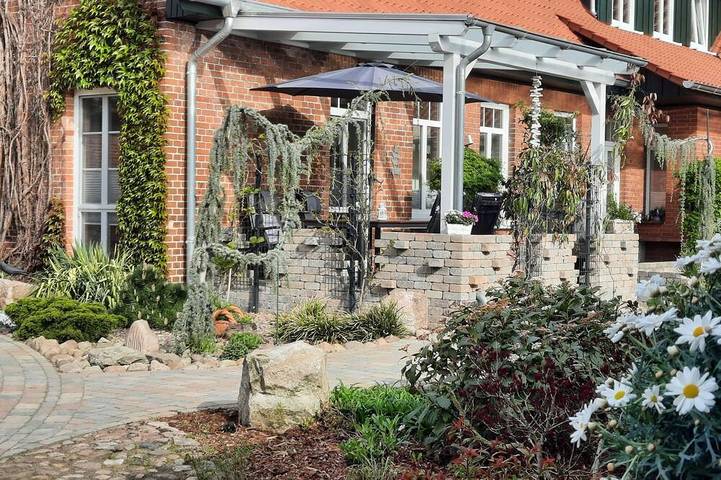 Ferienwohnung für 3 Personen, mit Balkon/Terrasse und Terrasse sowie Garten und Sauna in Kirchlinteln