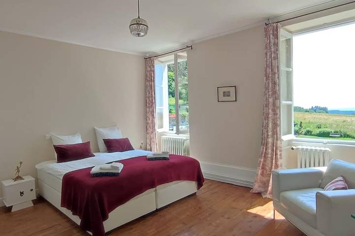 Location de vacances pour 20 personnes, avec Jardin à Roussillon-en-Morvan - 4