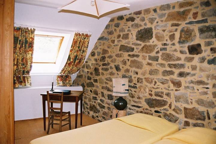 Gîte pour 11 personnes, avec jardin à Argol - 3