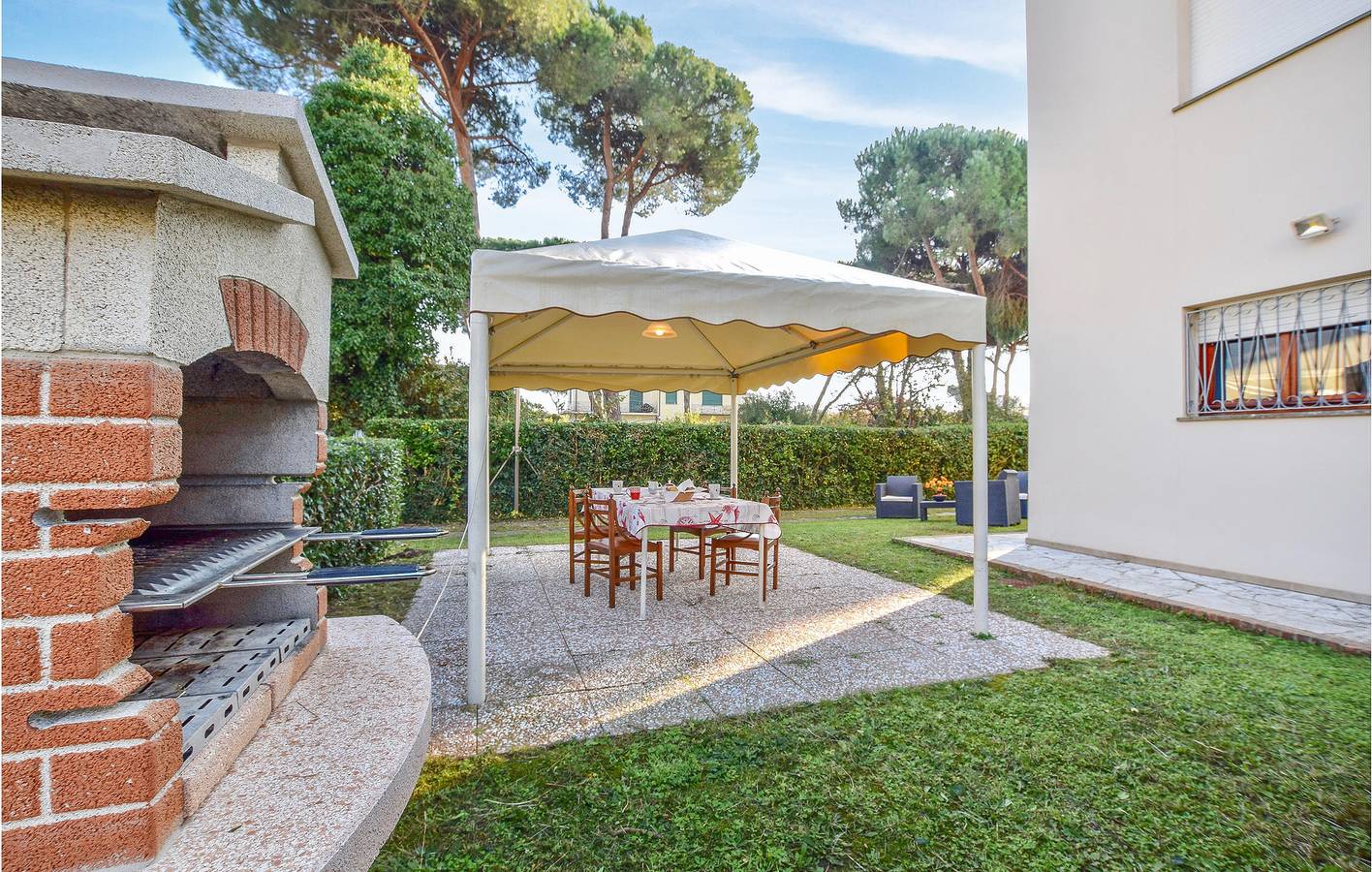 Appartamento intero, Appartamento con giardino e aria condizionata | Parcheggio | WiFi in Lido di Camaiore, Riviera Toscana