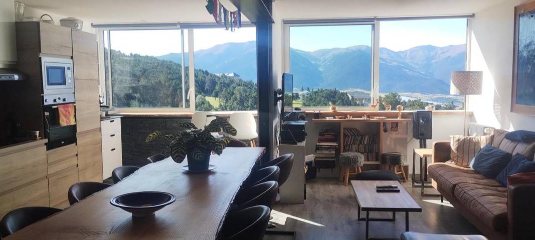 Gîte pour 9 personnes, avec vue à Égat - 2