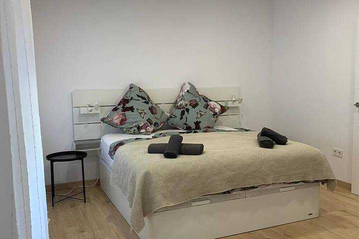 5min vom Strand entfernt , Komfortable Villa mit dem Pool  und großem Garten, in San Fulgencio, Costa Blanca