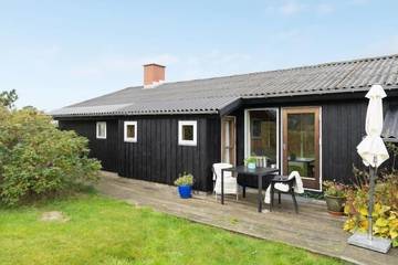Ferienhaus für 4 Personen in Kjul Strand