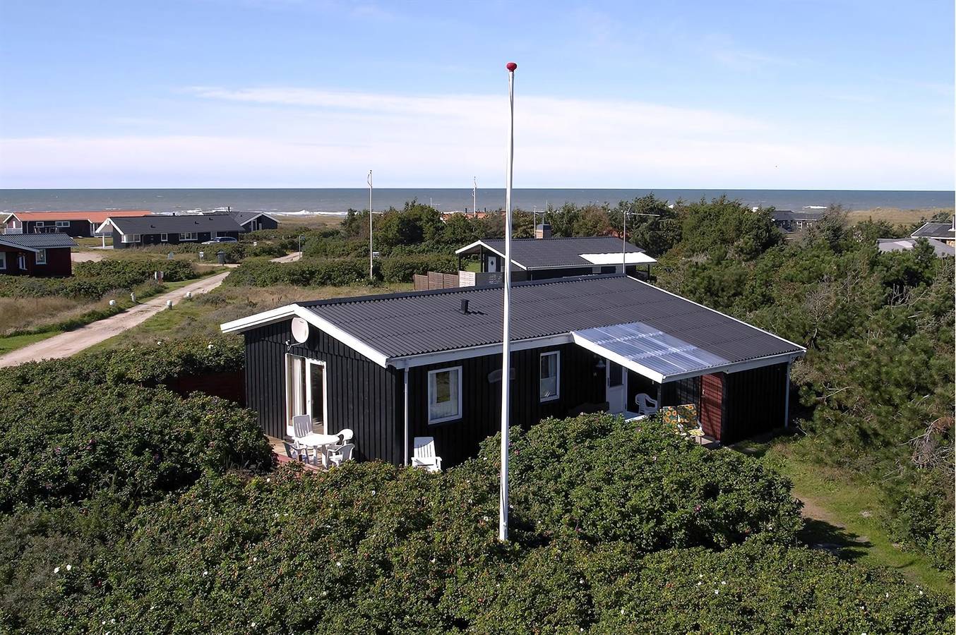 Stunning home in Hjørring w/ 2 Bedrooms in Lønstrup, Hjørring en omgeving