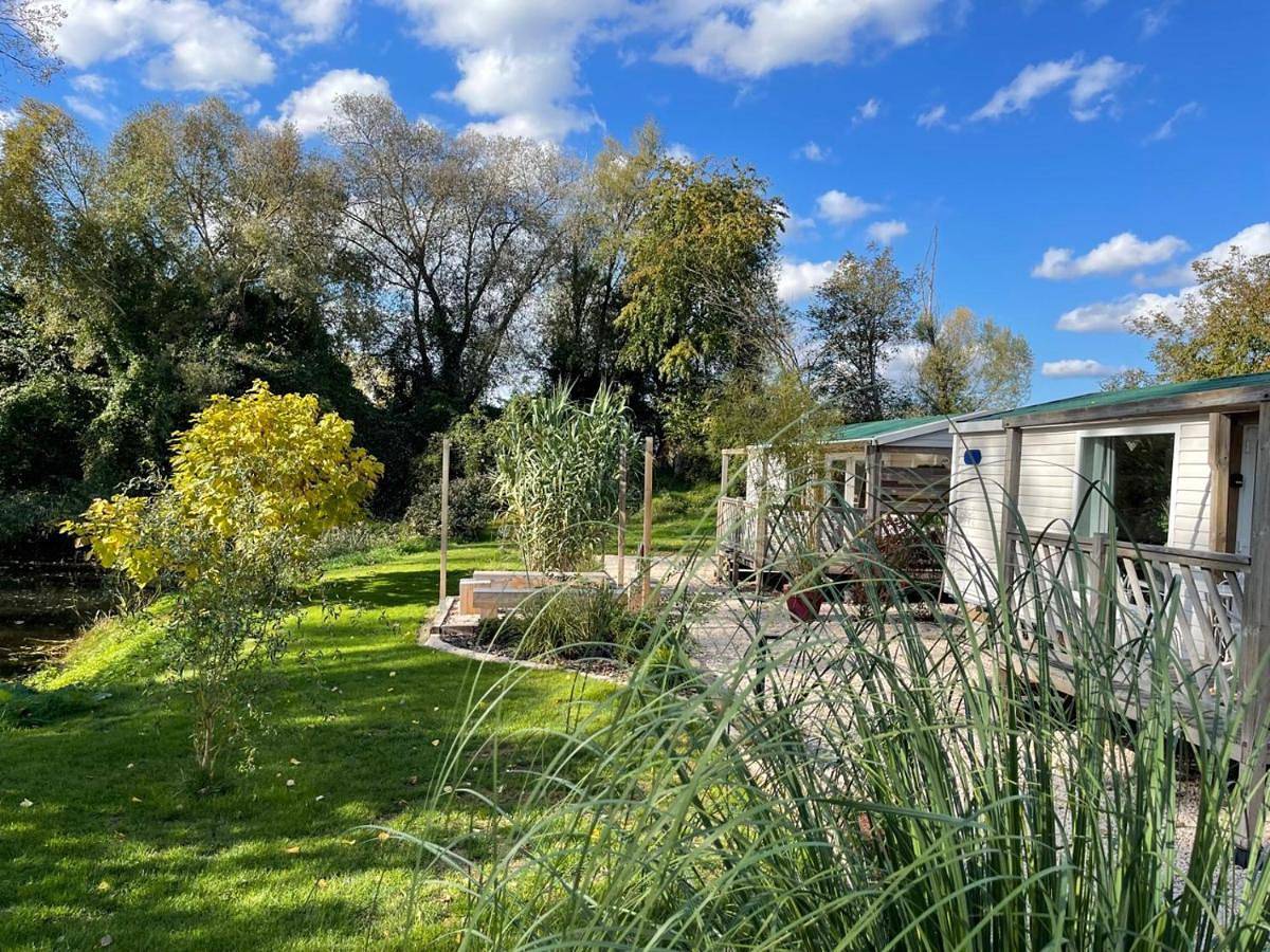 Blue Grass Ranch - Mobilhome Yucca & Jacuzzi in Krautergersheim, Région de Sélestat-Erstein