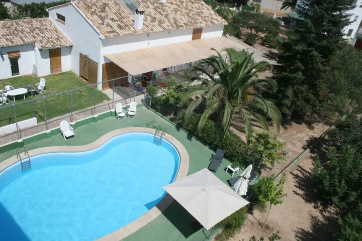 Casa de vacaciones para 18 personas, con jardín además de piscina y vistas - 1
