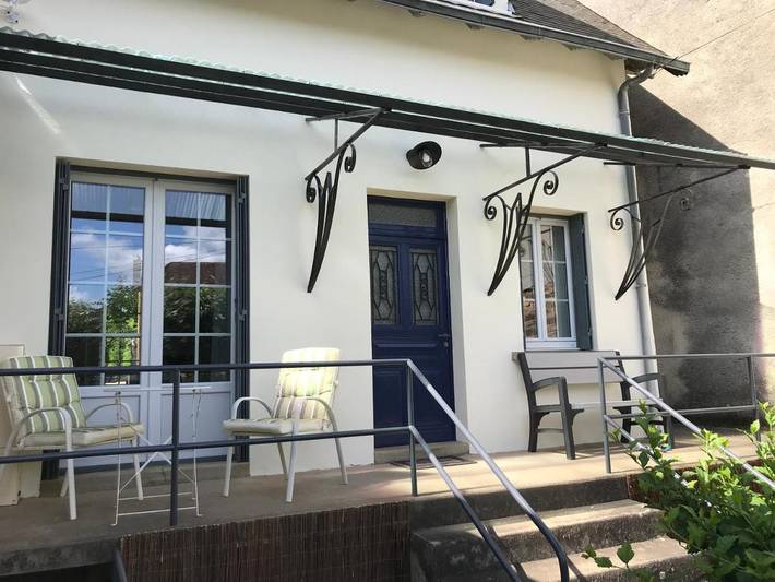 Location de vacances pour 4 personnes, avec jardin et vue, adapté aux familles à Jumilhac-le-Grand - 2