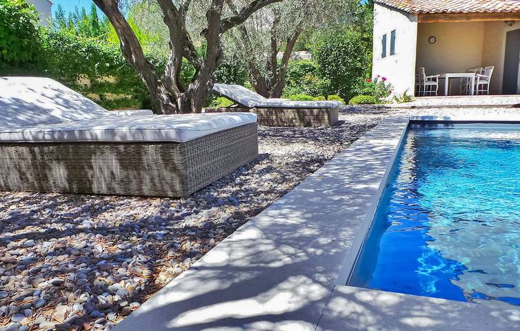 Location de vacances pour 6 personnes, avec terrasse à Paradou - 4