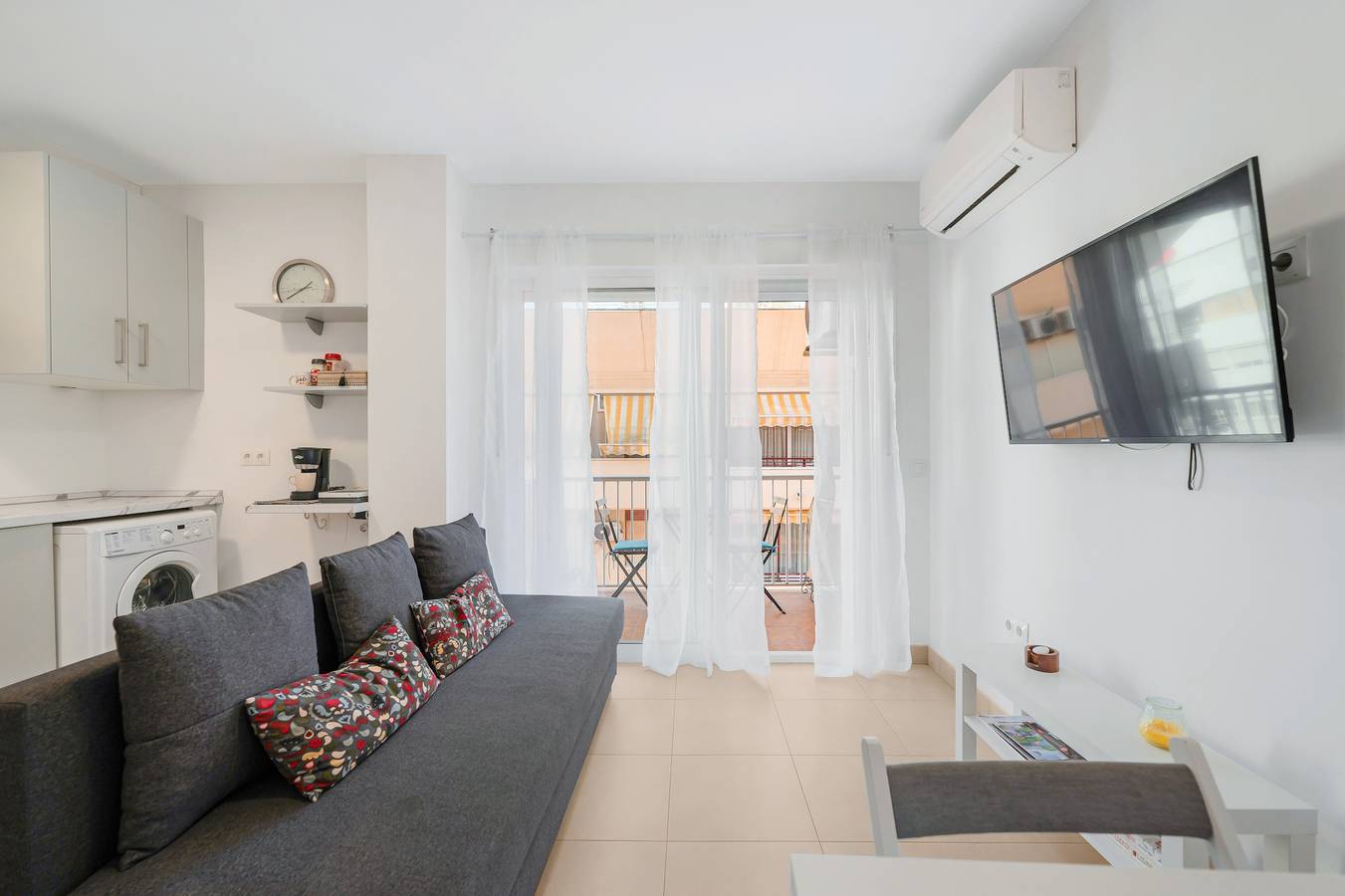 Appartement entier, Appartement « Beachfront Estepona Center » avec vue sur la mer, Wi-Fi et climatisation in Estepona Old Town, Estepona